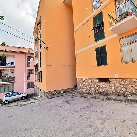 Bellavista Apartment *